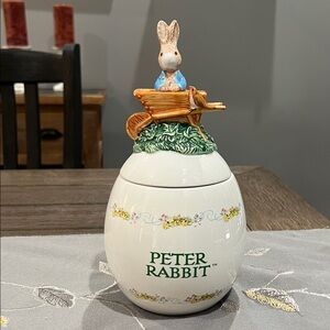 Beatrix Potter Peter Rabbit Lidded Jar
